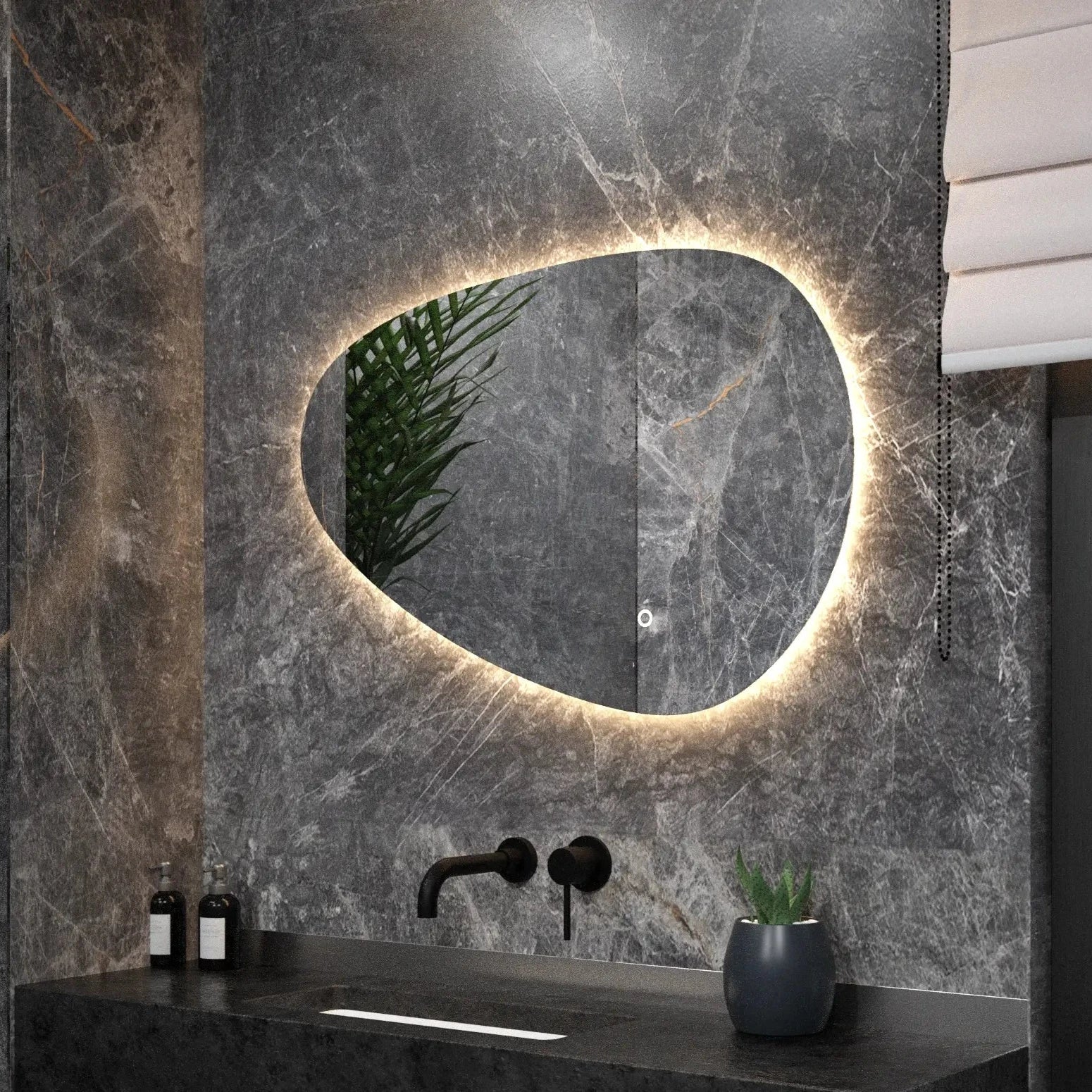 Badeværelsesspejl – 90x60cm Asymmetrisk – Rammeløst