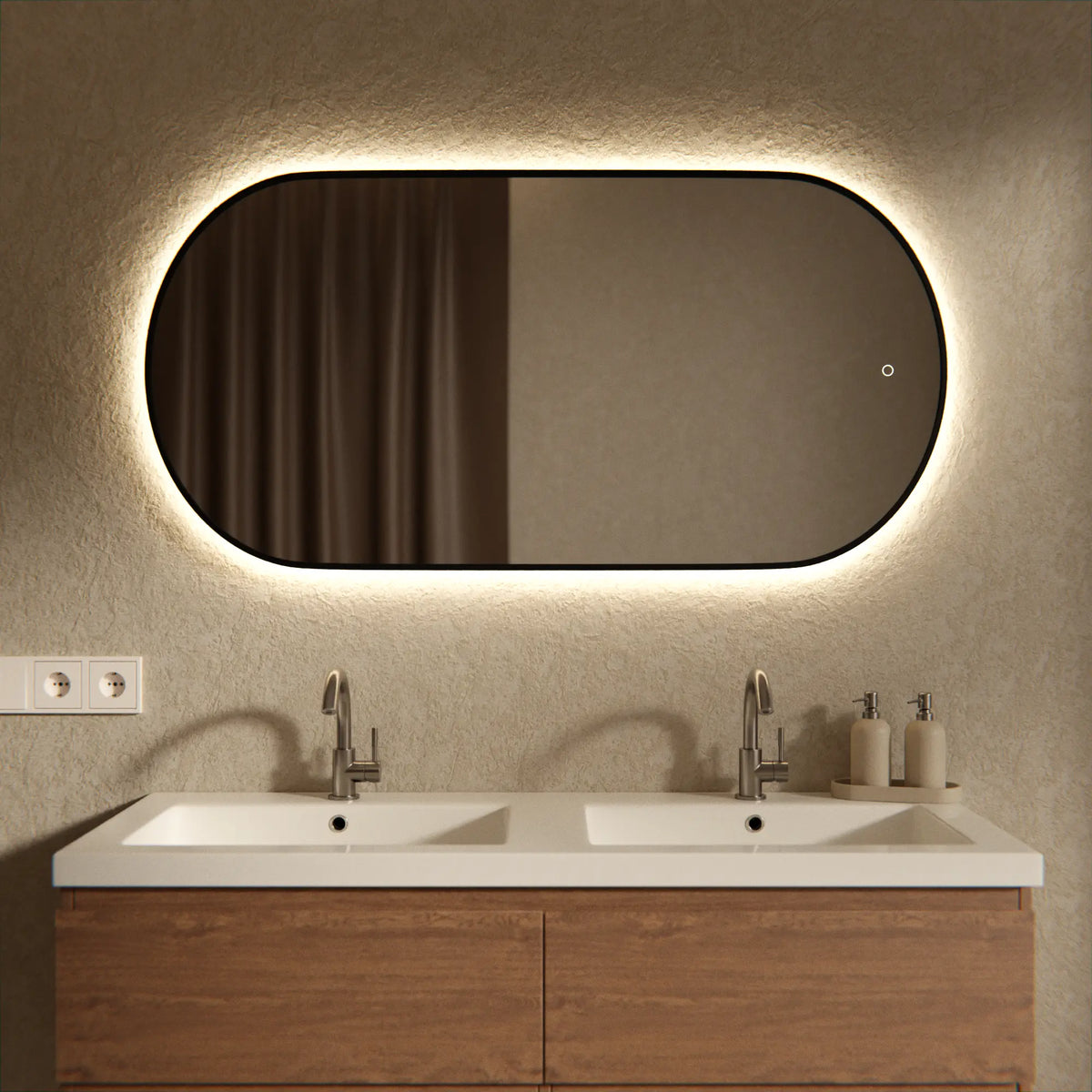 Badeværelsesspejl - 120x60cm Oval - Sort Ramme