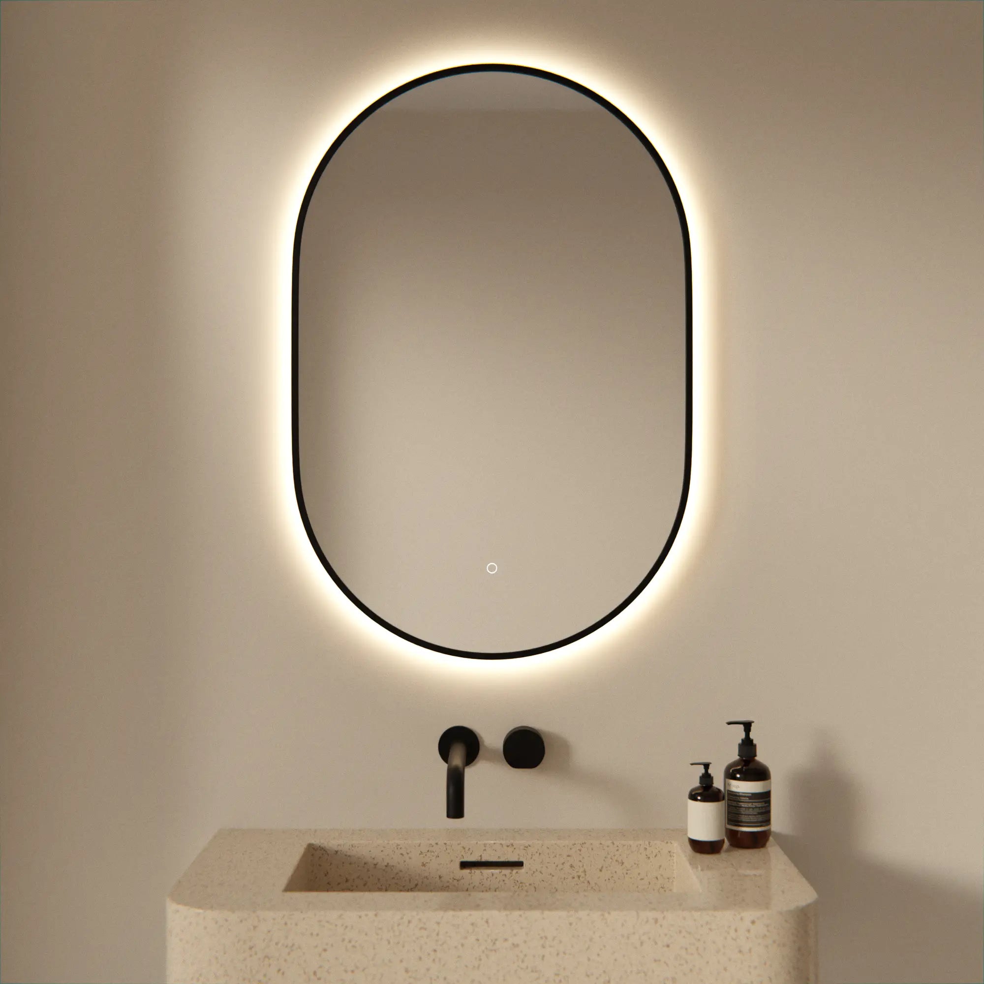 Badeværelsesspejl – 90x60cm – Ovalt – Sort Ramme